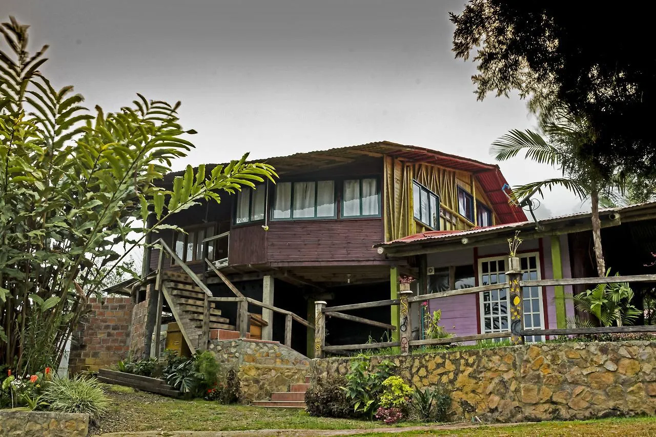 Recinto De Los Suenos Ecolodge Cali Lodge